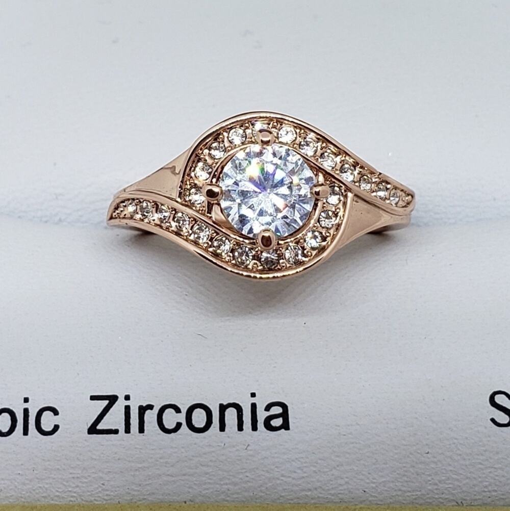 Rose gold toned Cubic Zirconia ring